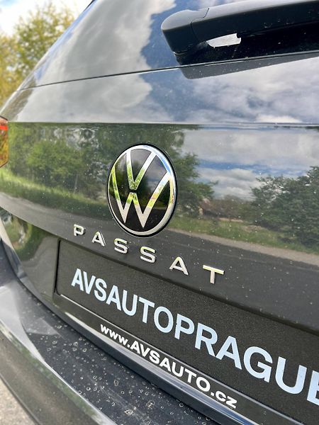 Volkswagen Passat (2021) B8 VARIANT 2.0 TDI DSG 2021 - fotka 10 z 37
