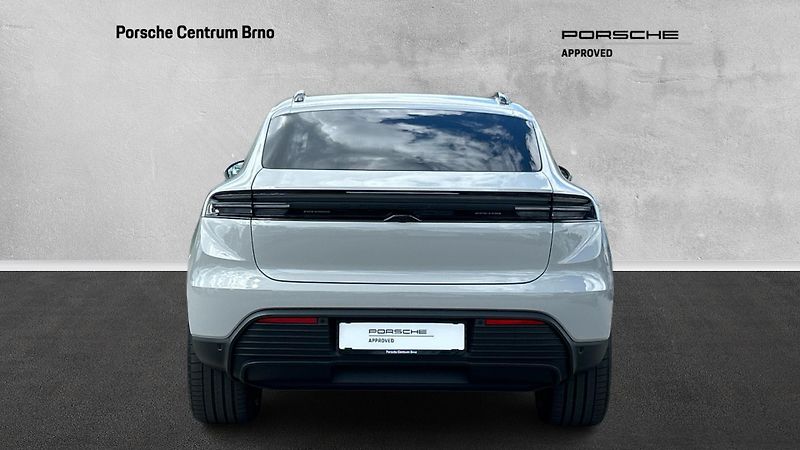 Porsche Macan (2026) 4S Electric - fotka 4 z 30