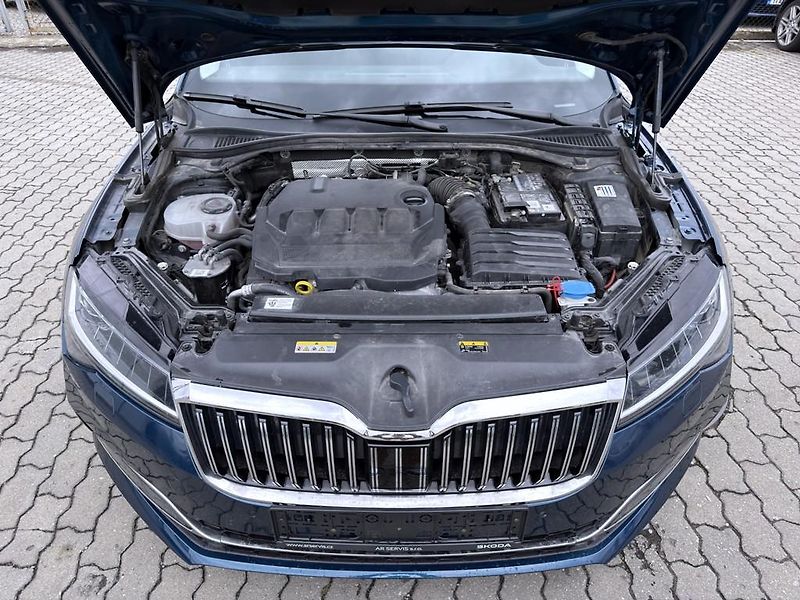 Škoda Superb 2.0 TDI 110 kW DSG, navigace - fotka 12 z 21