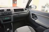 Škoda Fabia (2012) 1.2i ACTIVE / VYHŘ. SEDADLA - náhled 18