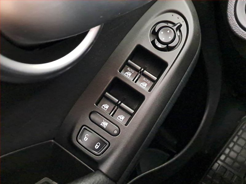 Fiat 500X (2016) 1.4 MultiAir, Serv.kniha, Kůže - fotka 17 z 18
