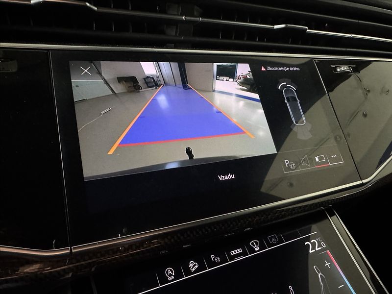 Audi Q8 3,0 TDi  Competition Plus LED - fotka 39 z 48