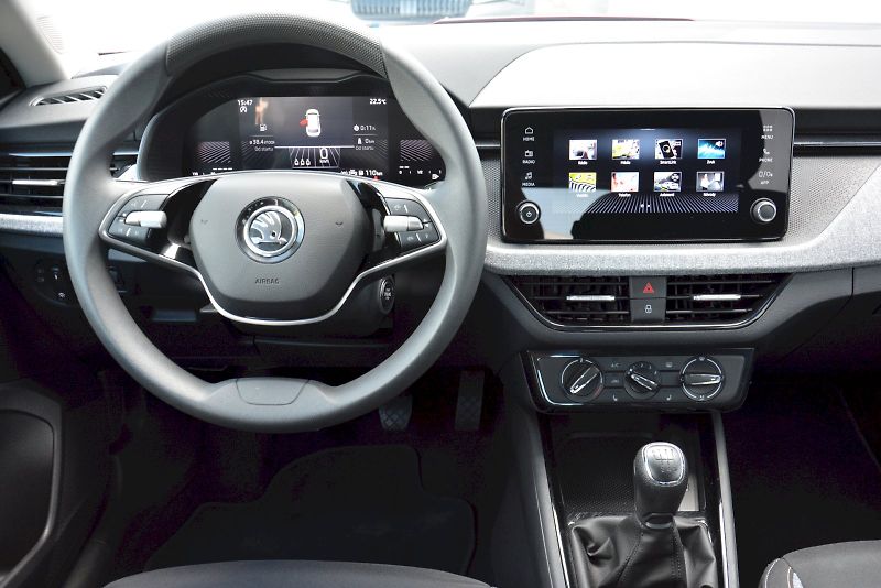 Škoda Kamiq (2024) 1.0 TSI 85 kW Selection - fotka 13 z 23