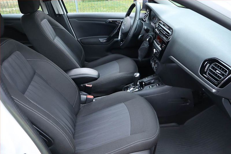 Peugeot 301 (2014) 1.2 VTi, Automat, Serv.kniha - fotka 9 z 17