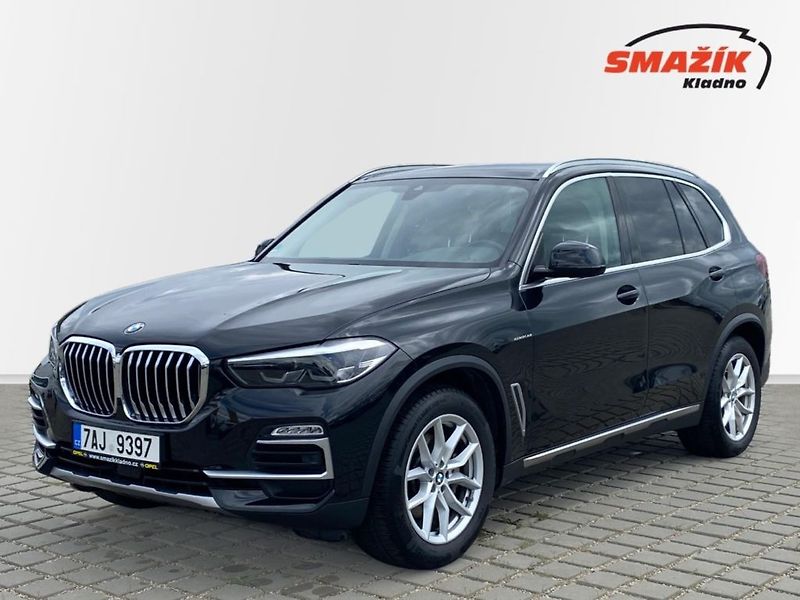 BMW X5 (2019) xDrive30d 195kW - fotka 3 z 31