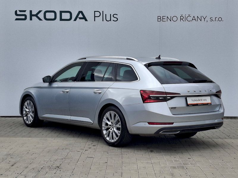 Škoda Superb (2023) Combi L&K DSG 2,0TDi 147kW - fotka 11 z 35