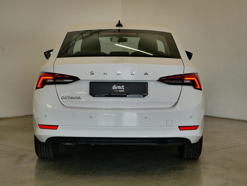 Škoda Octavia - fotka 6 z 24