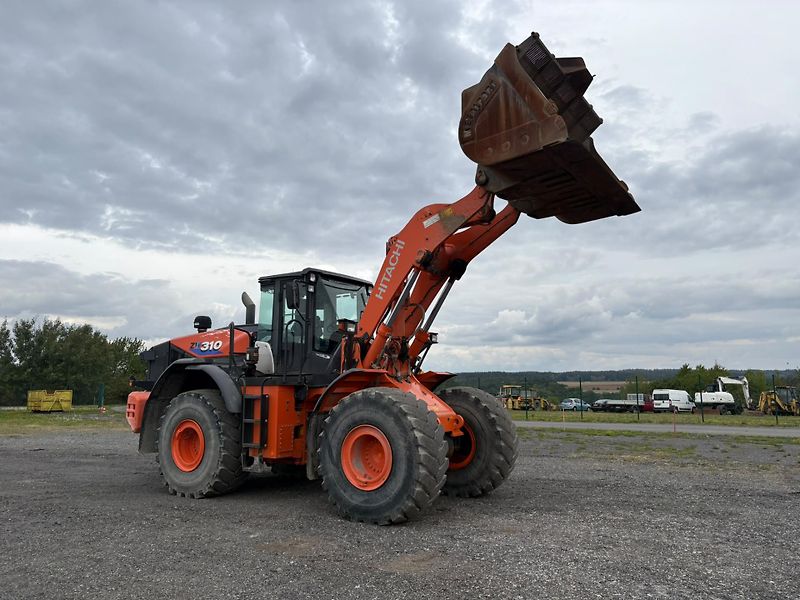 Hitachi (2017) Hitachi ZW310-6 - fotka 4 z 17