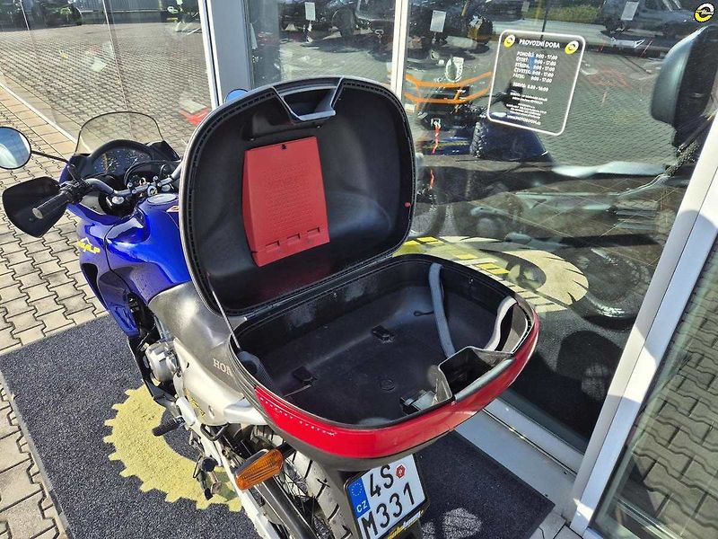 Honda XL 650 V Transalp (2004) - fotka 15 z 19