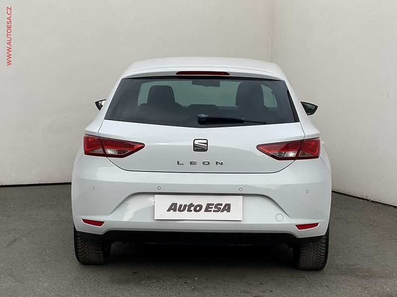Seat Leon (2015) 2.0 TDi, Style, navi, +ALU - fotka 5 z 19