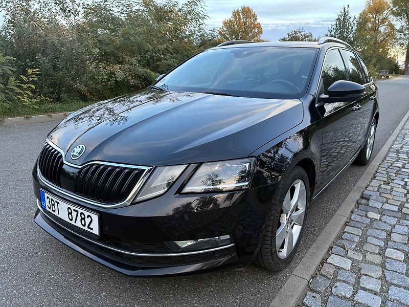 Škoda Octavia STYLE 110 kW MAX.VÝBAVA - fotka 6 z 18