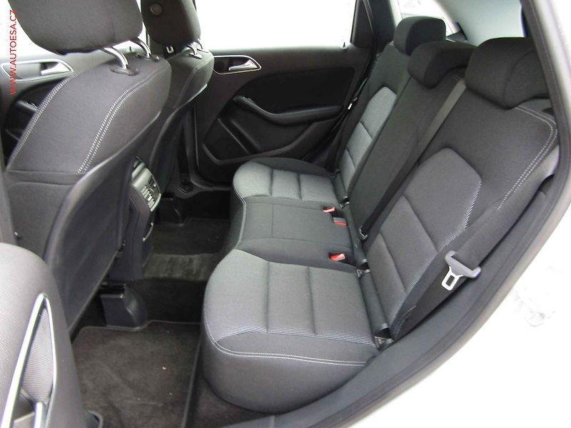 Mercedes-Benz Třídy B (2012) 1.6i B200, AT, bixen, navi, - fotka 10 z 24