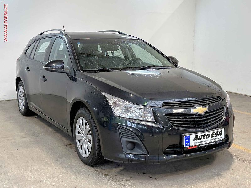 Chevrolet Cruze (2013) 1.6i, TZ, +kola - fotografie inzerátu
