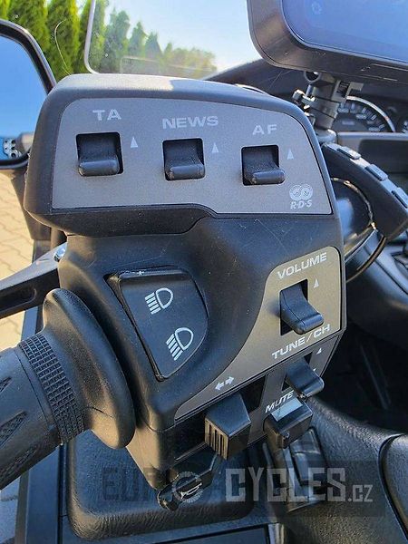 Honda GL 1800 Gold Wing ABS (2016) - fotka 15 z 23