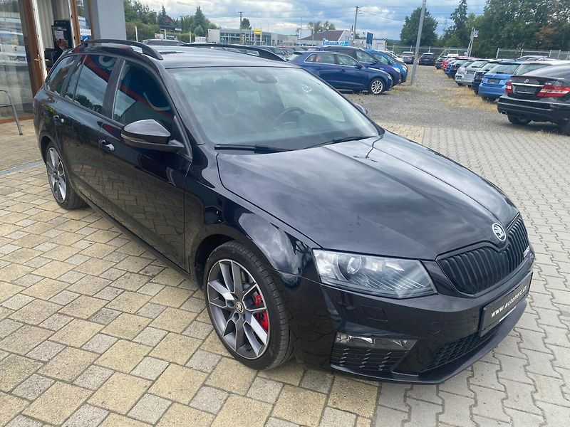 Škoda Octavia (2015) III Kombi 2.0 TDi RS 135 kW - fotka 2 z 23