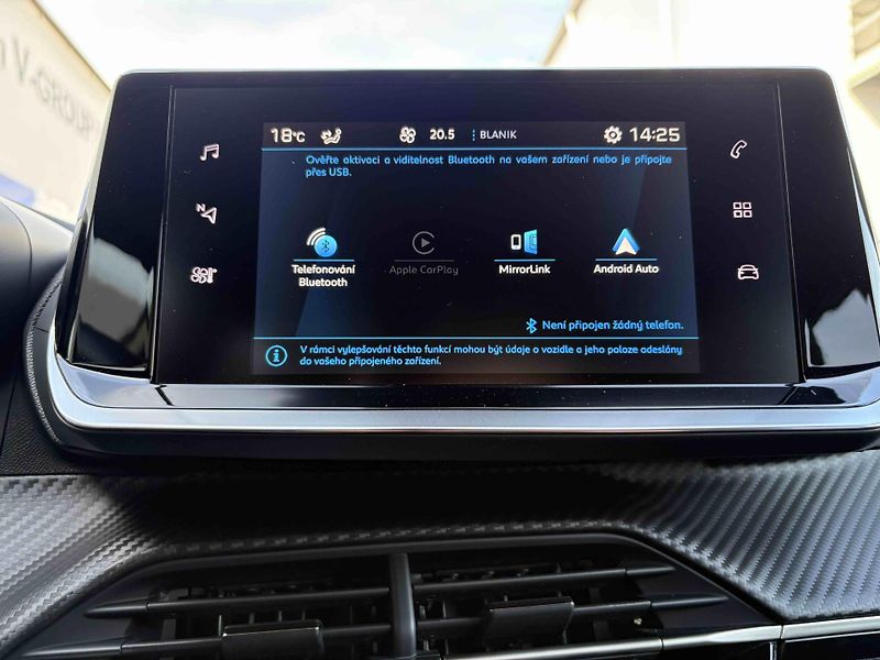 Peugeot 2008 (2023) AllurePack 1.2 PureTech EAT8 - fotka 30 z 37