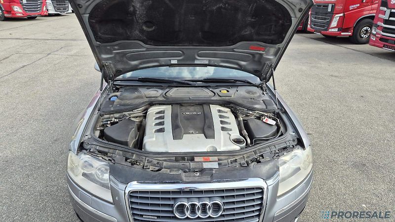 Audi A8 4,2TDi 240 kW-není odpočet - fotka 9 z 19