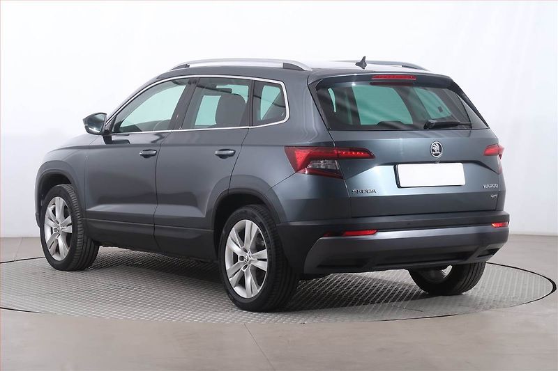 Škoda Karoq (2018) 2.0 TDI, 4X4, Automat, Kůže - fotka 4 z 26