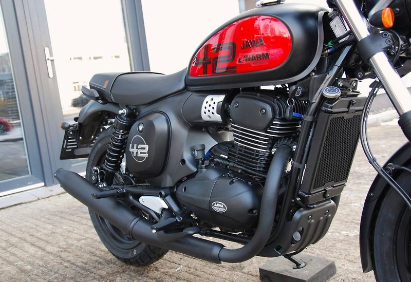 Jawa 42 (2026) 350 CL 42 - fotka 18 z 25