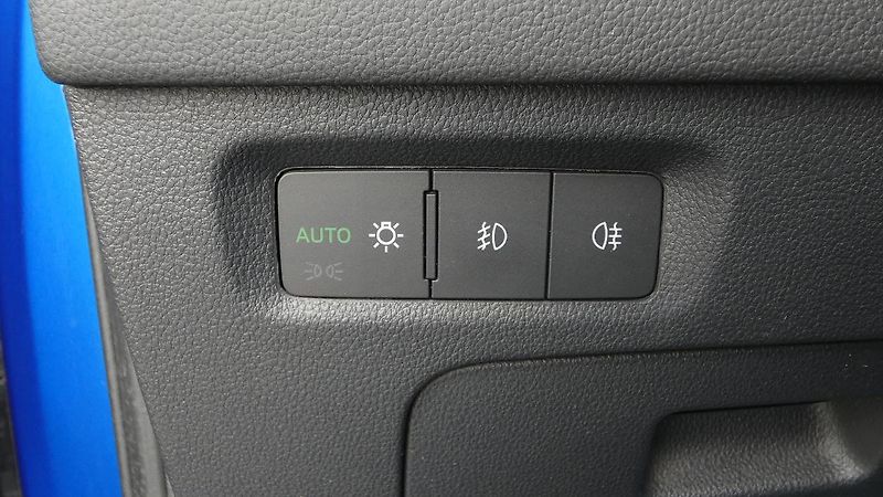 Škoda Octavia Combi 2.0 TSI RS 180kW - fotka 10 z 26