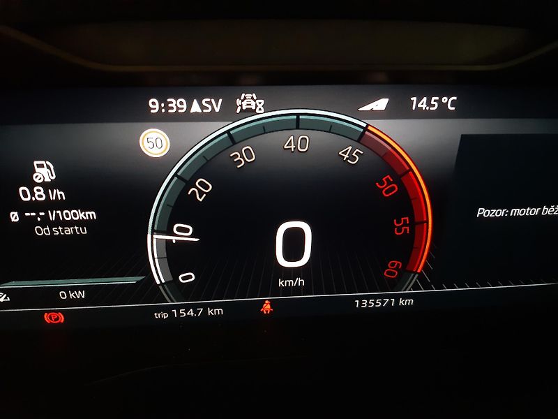 Škoda Karoq 2.0 TDI NAVI LED APP KAMERA - fotka 22 z 31