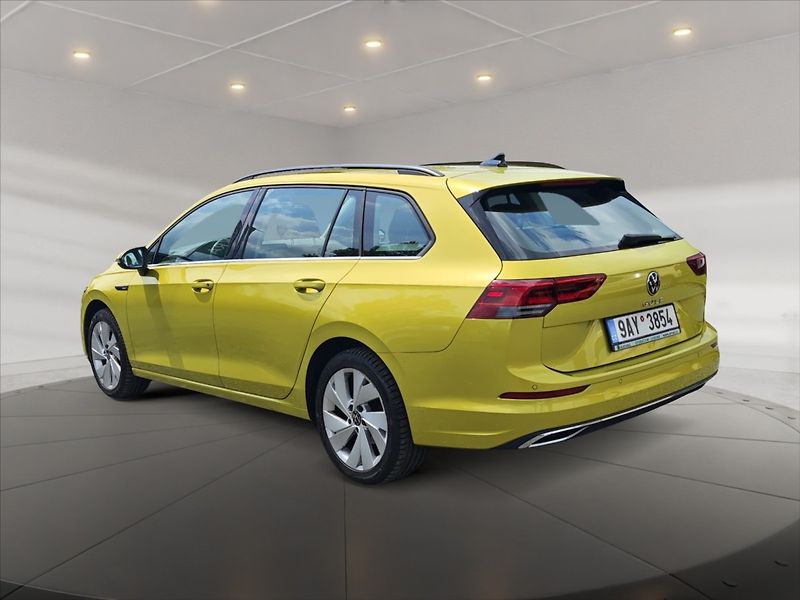 Volkswagen Golf 2,0 TDI Style DSG - fotka 4 z 11