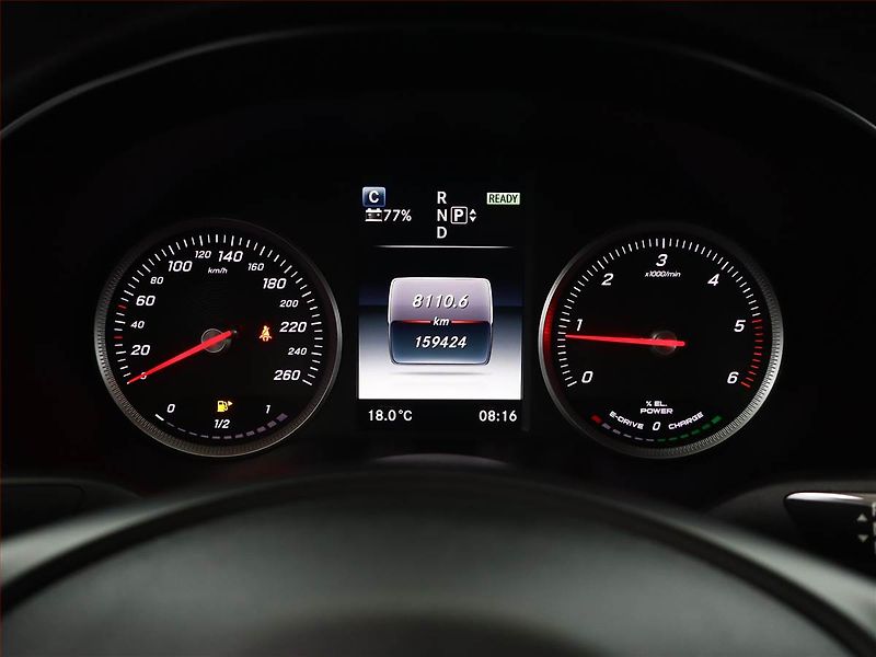 Mercedes-Benz Třídy C (2015) AMG Style C 300 h, Automat - fotka 9 z 20