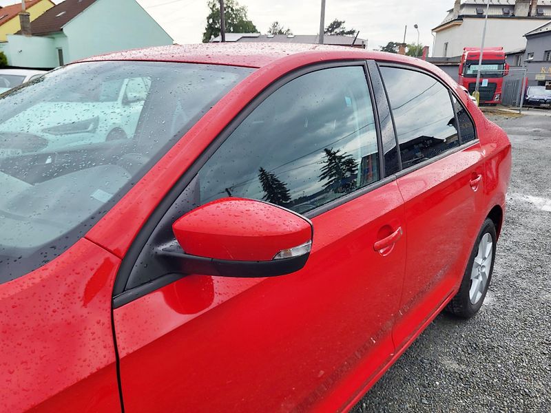 Škoda Rapid 1.0 TSI 81kW AMBITION *ČR - fotka 34 z 44