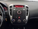 Kia Ceed (2011) 1.6 CVVT, po STK, jezdí dobře - náhled 12