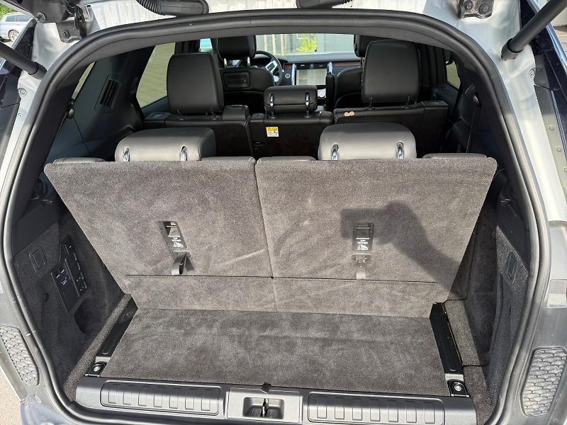 Land Rover Discovery (2022) D250 SE 183kW 4WD CZ DPH - fotka 6 z 11