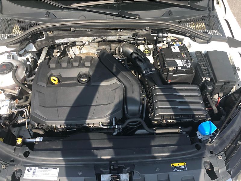 Škoda Octavia Combi 1.5 TSI G-Tec DSG - fotka 29 z 29