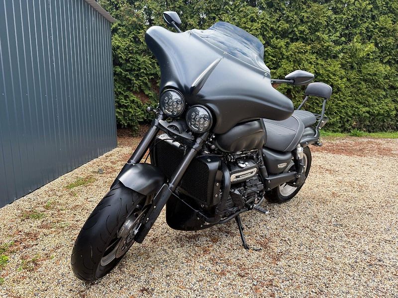 Triumph Rocket II power cruiser - fotka 4 z 5