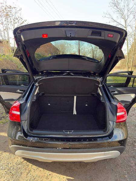 Mercedes-Benz GLA (2014) 220 CDI 4MATIC  - fotka 5 z 20