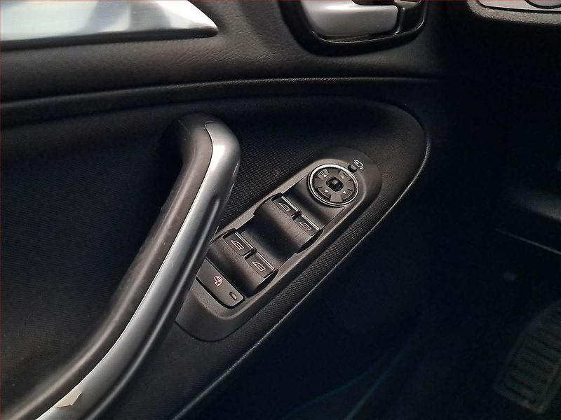Ford Galaxy (2013) 2.0 TDCi, Automat, 7 míst - fotka 17 z 18
