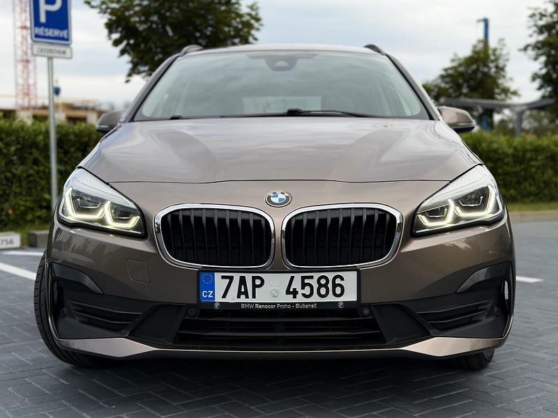 BMW Řada 2 (2019) 2.0 110 kw/DPH/7 míst - fotka 7 z 27