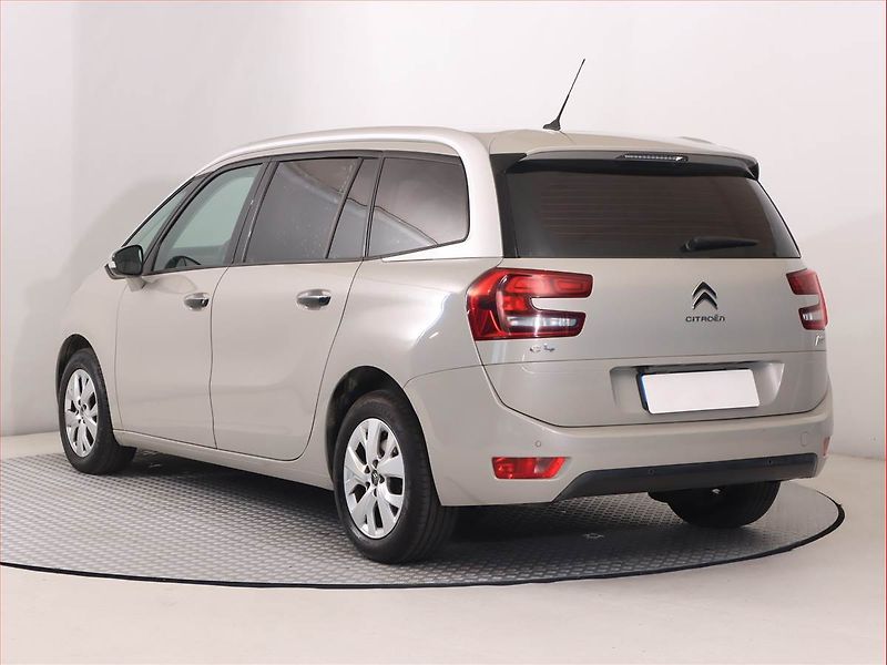 Citroën C4 Picasso (2017) 1.6 BlueHDi, 7 míst - fotka 4 z 20