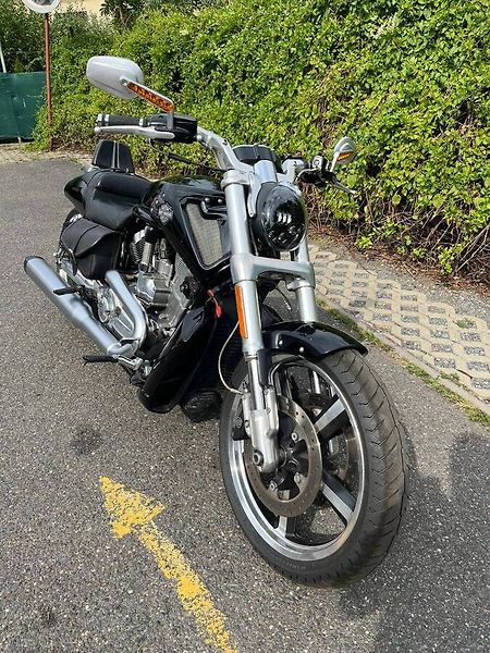 Harley-Davidson VRSCF V-Rod Muscle (2011) - fotka 10 z 13