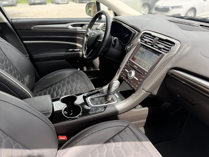 Ford Mondeo (2020) 2.0hev,VIGNALE,MASÁŽ  - fotka 39 z 43