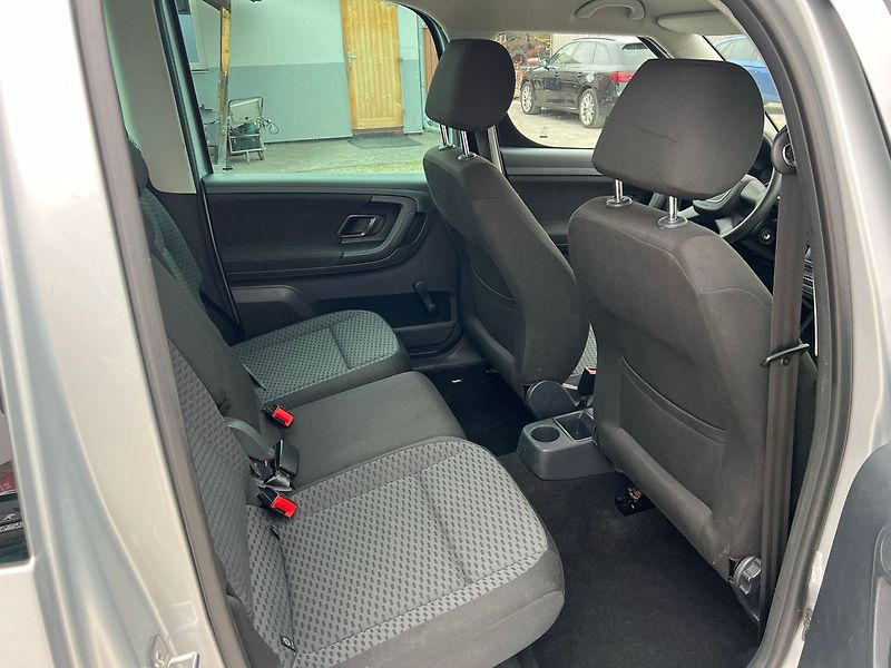 Škoda Roomster 1.6 TDi - fotka 13 z 15