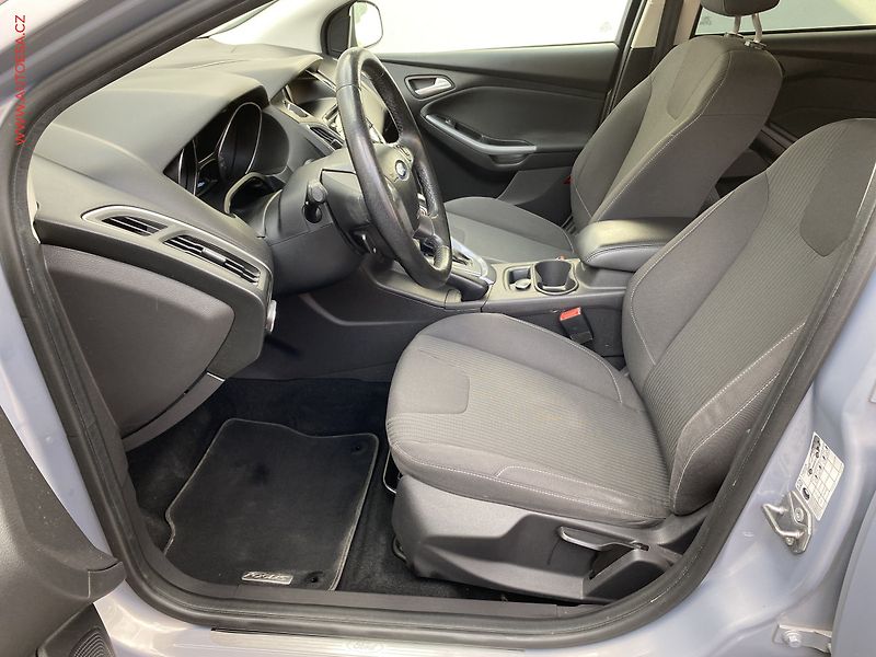 Ford Focus (2013) 2.0TDCi, AT, AC, tempo - fotka 9 z 18