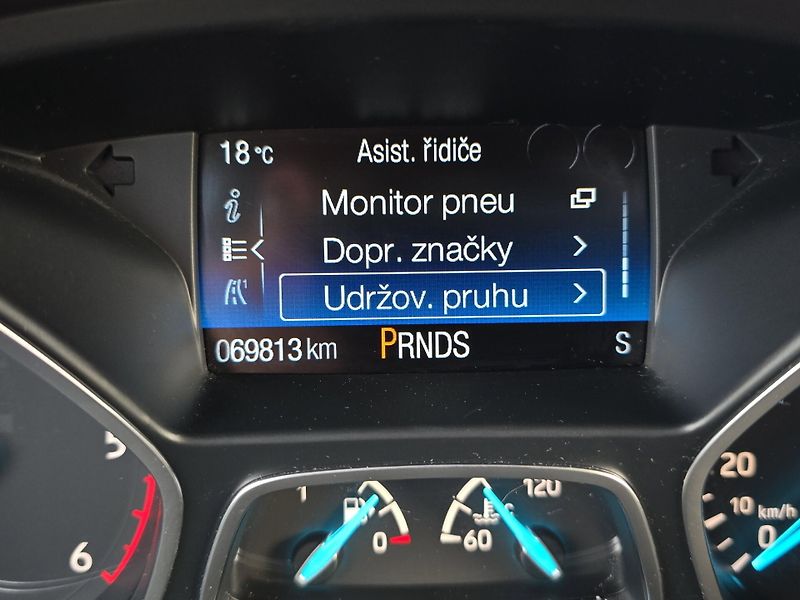 Ford Kuga (2017) Vignale 2.0 TDCi A/T 132kW, 1. - fotka 20 z 29