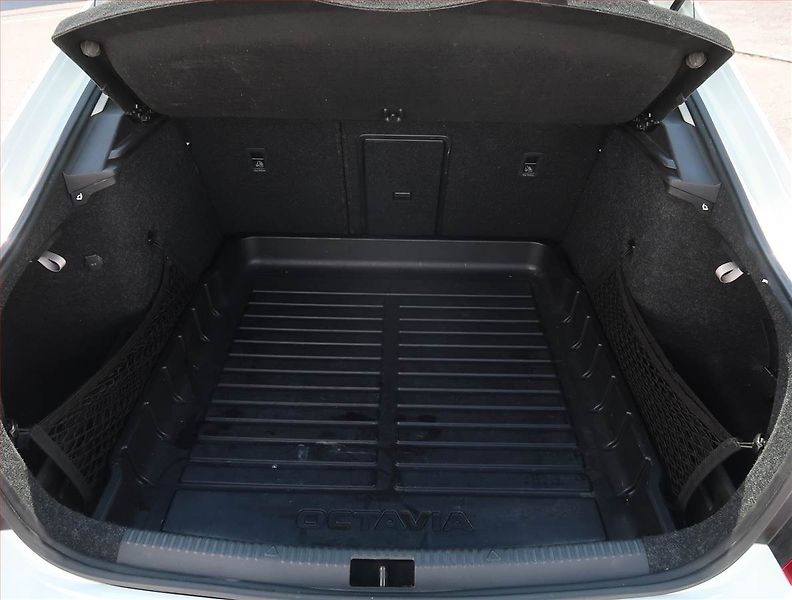 Škoda Octavia (2017) Style 1.6 TDI, Serv.kniha - fotka 13 z 20