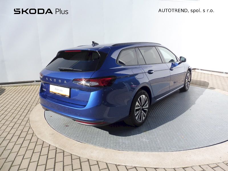 Škoda Superb (2025) Combi Selection 2,0 TDI 110kW - fotka 2 z 29