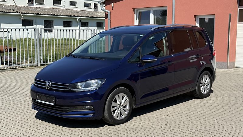 Volkswagen Touran (2022) 2.0TDi*110kW*DSG*7MÍST*STYLE* - fotografie inzerátu