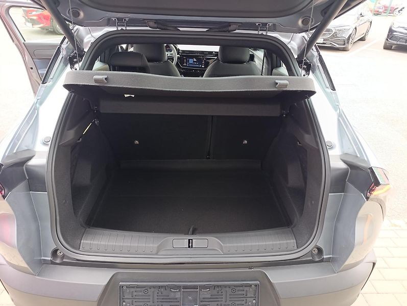 Alfa Romeo Junior (2026) Ibrida 1,2 145k eDCT6 - fotka 18 z 20