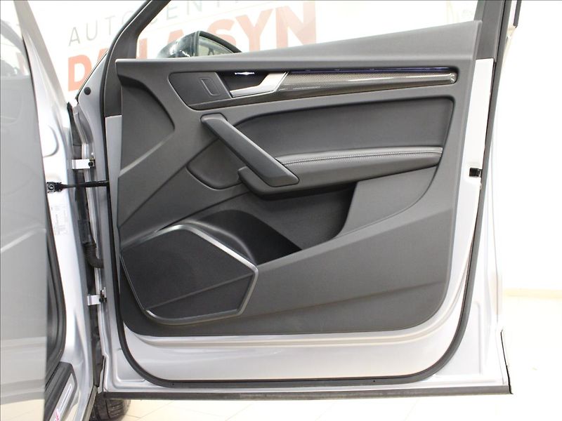 Audi SQ5 3,0 TDI S-line FULL 1.maj. CZ - fotka 11 z 35