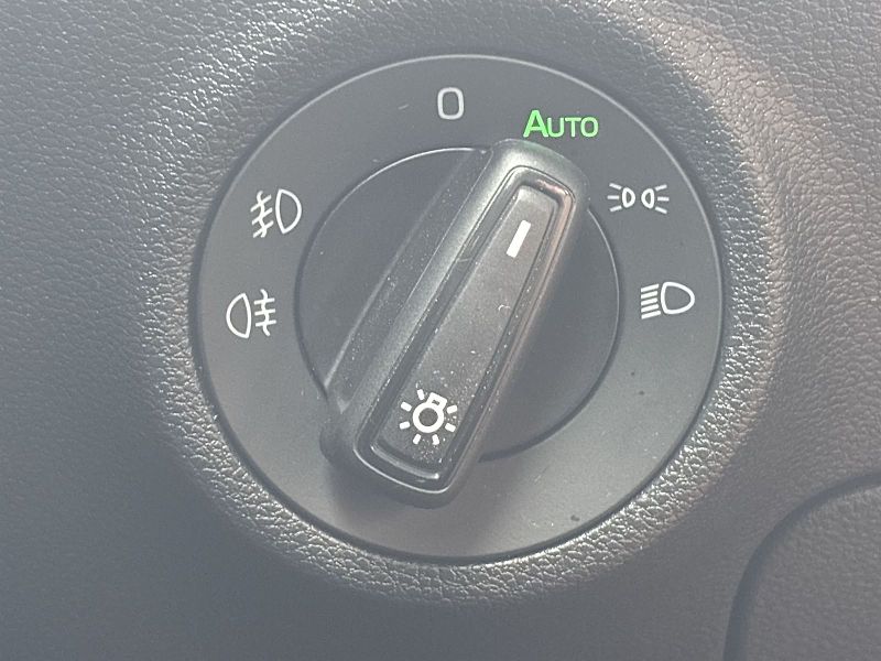 Škoda Karoq (2024) 1.5 TSI DSG Fresh - fotka 15 z 32