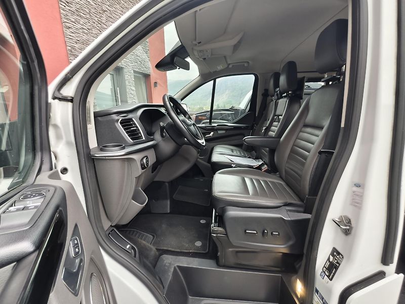 Ford Tourneo Custom (2019) 2.0 TDCi 9.místné, top stav. - fotka 10 z 19