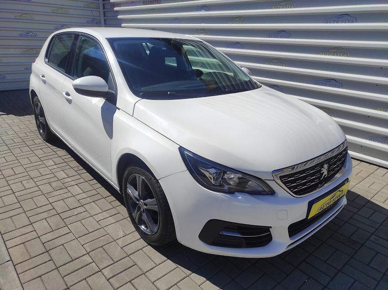 Peugeot 308 1,2 PureTech 81kw,Po SERVISU!! - fotografie inzerátu