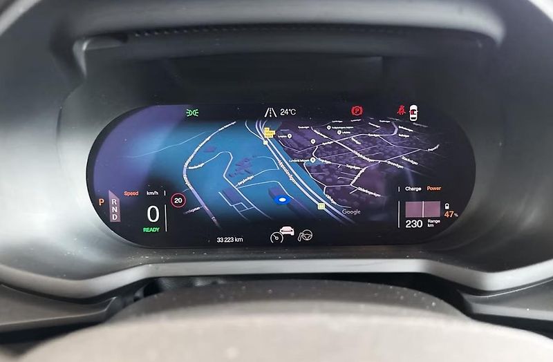 Polestar 2 LR AWD Pilot 360k BLIS Matrix - fotka 17 z 32